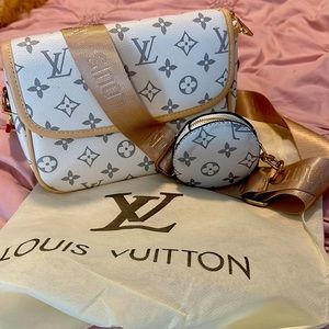 White Cross Body bag with dust bag